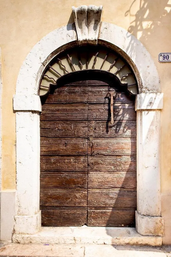 Klimt House Apartment Torri Del Benaco 0*,