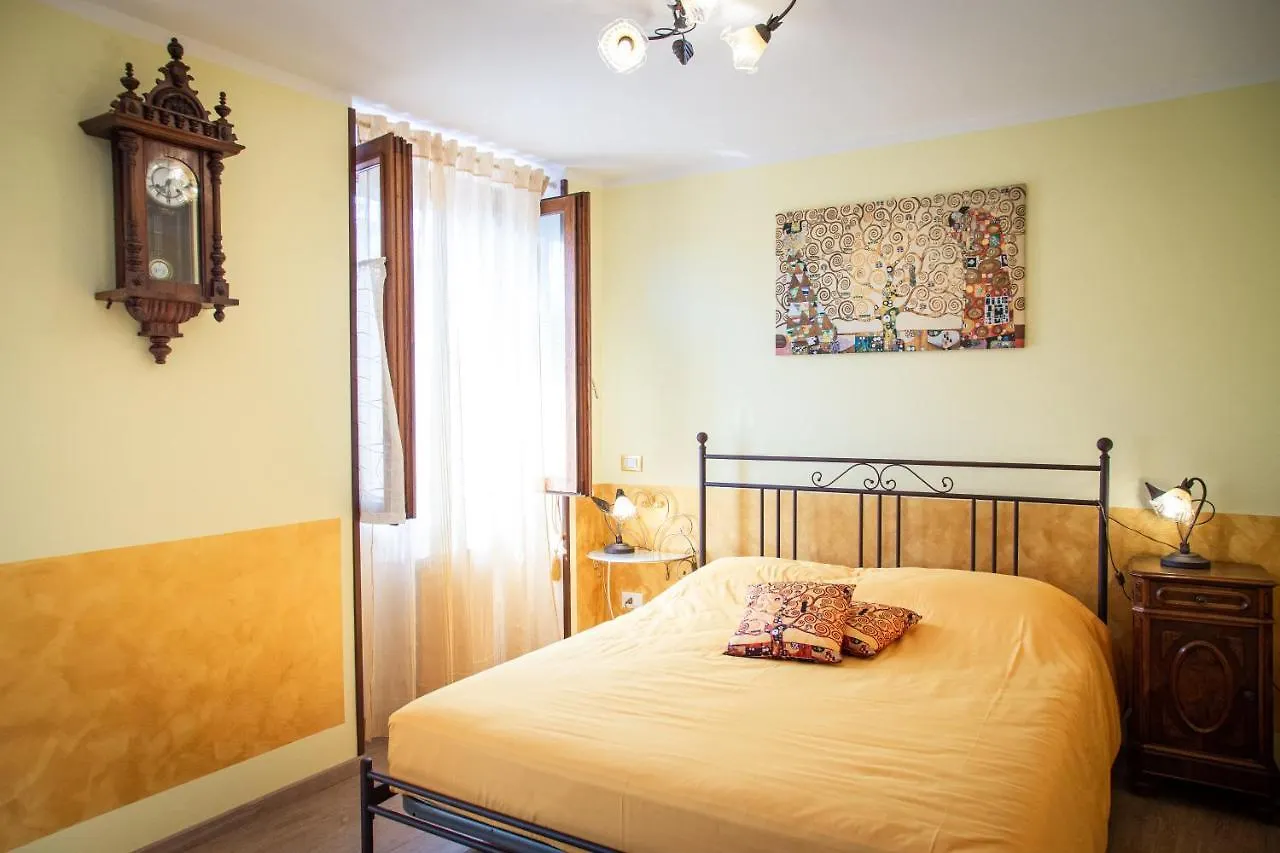 Апартаменты Klimt House Торри-дель-Бенако