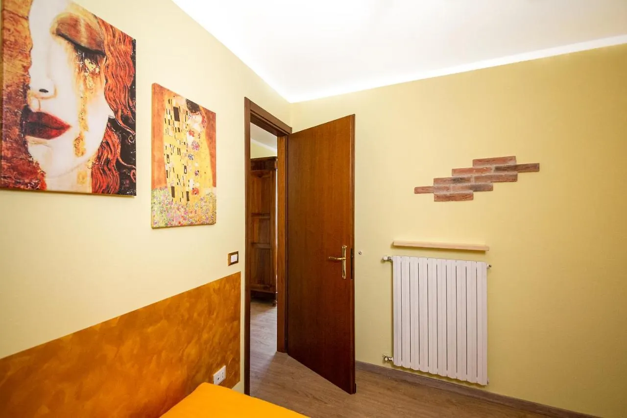 Апартаменты Klimt House Торри-дель-Бенако 0*,  Италия